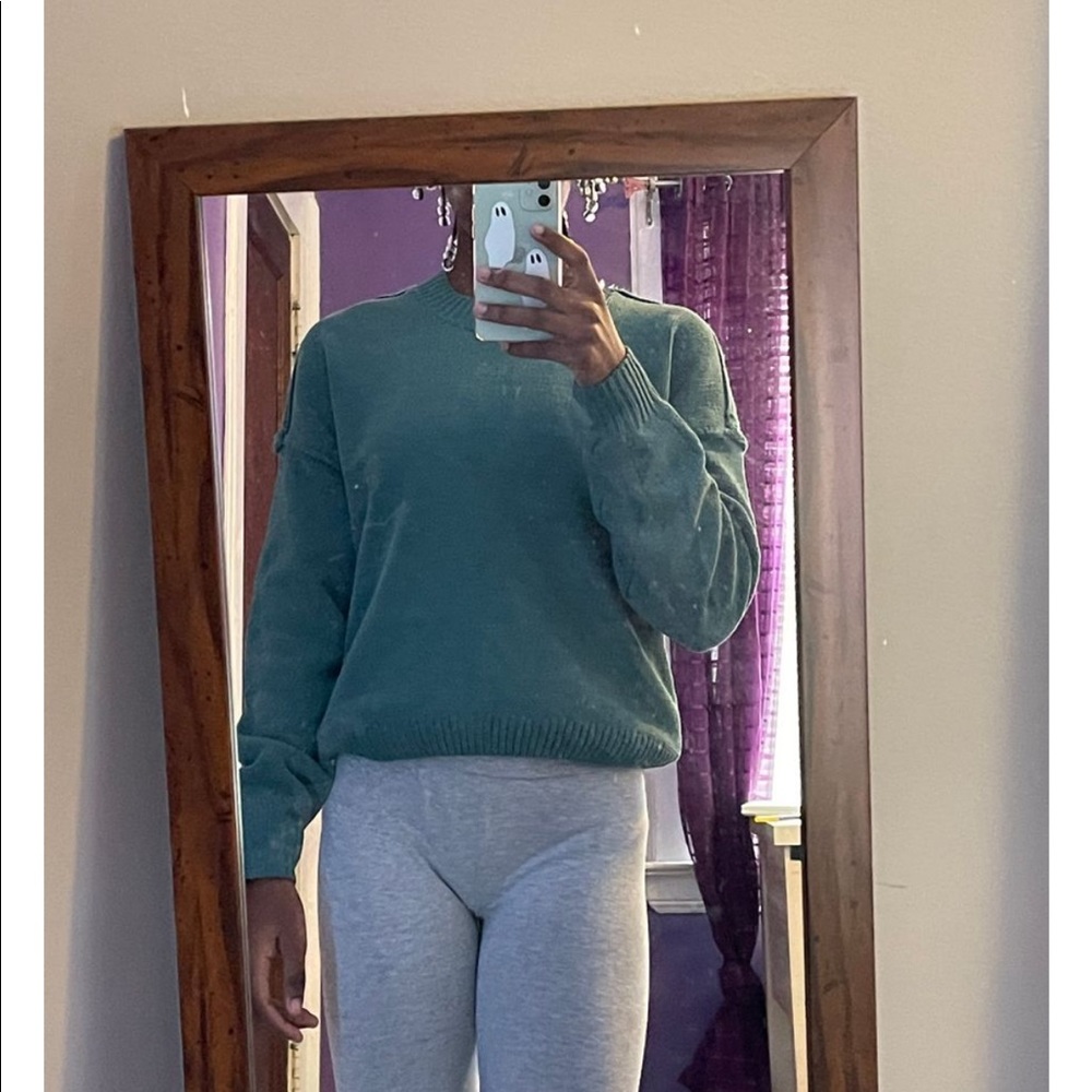 OVERSIZED SEAMED SWEATER